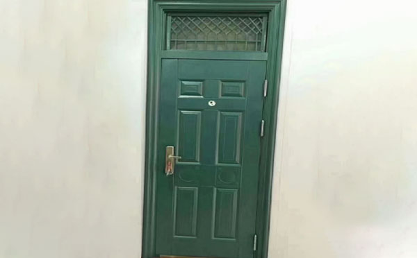 山阳学校教室门 山阳学校教室门