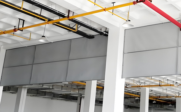 商场防烟分区常闭节点：山阳挡烟垂壁高度与控制器接线图解